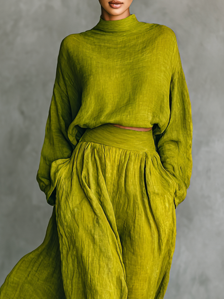 Green Women's Set Made from a Cotton-Linen Blend